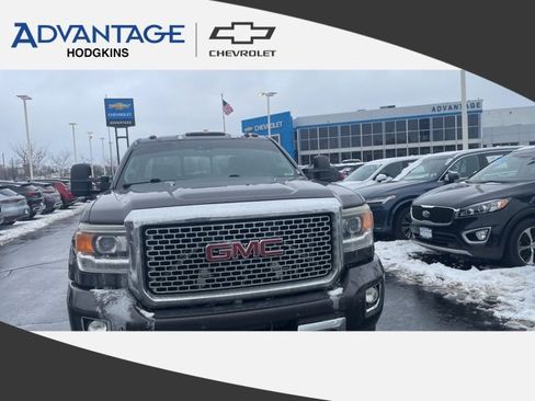Used 2015 GMC Sierra 2500 Denali w/ Duramax Plus Package image 1