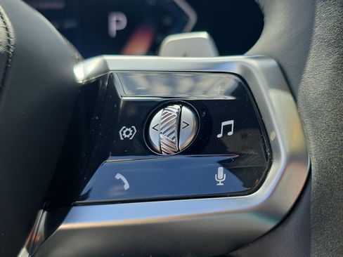 Used 2023 BMW 740i RWD image 29