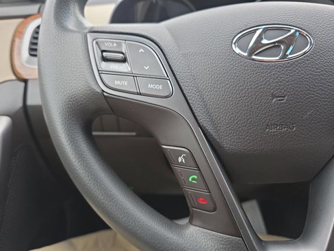 Used 2013 Hyundai Santa Fe Sport image 16