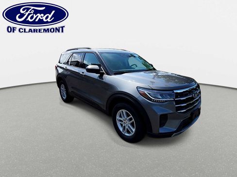 New 2026 Ford Explorer Active AWD/4WD image 2