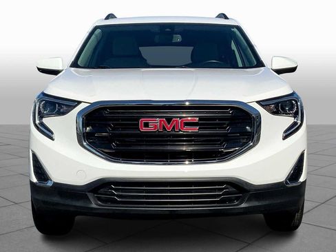 Used 2020 GMC Terrain SLE w/ Driver Convenience Package image 3