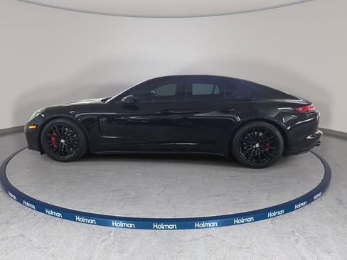 Used 2020 Porsche Panamera GTS image 11
