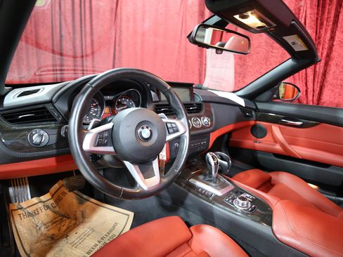 Used 2016 BMW Z4 sDrive28i RWD image 14