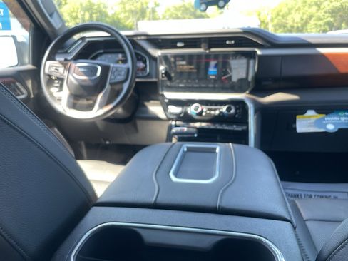 Certified 2022 GMC Sierra 1500 Denali AWD/4WD image 16