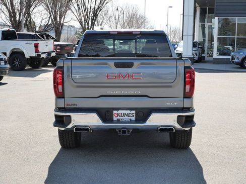 Used 2021 GMC Sierra 1500 SLT w/ SLT Premium Plus Package AWD/4WD image 13