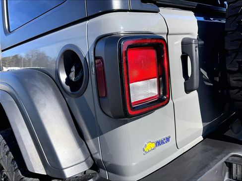 Used 2023 Jeep Wrangler Willys image 34