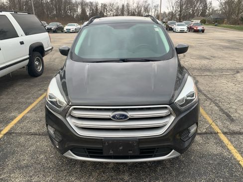Used 2018 Ford Escape SEL image 2