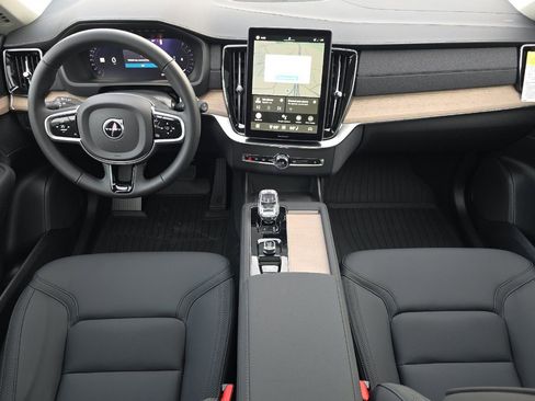 New 2026 Volvo XC90 B5 Plus w/ Protection Package AWD/4WD image 12