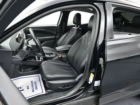 Used 2025 Ford Mustang Mach-E Select image 10