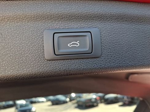 Used 2022 Audi Q3 2.0T Premium Plus image 31