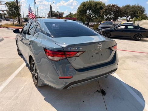 Used 2025 Nissan Sentra SV w/ Trunk Package FWD image 3