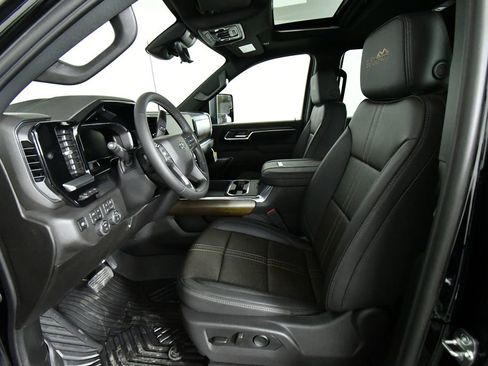 New 2026 Chevrolet Silverado 2500 High Country w/ Midnight Edition image 5