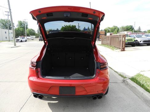 Used 2018 Porsche Macan GTS AWD/4WD image 25