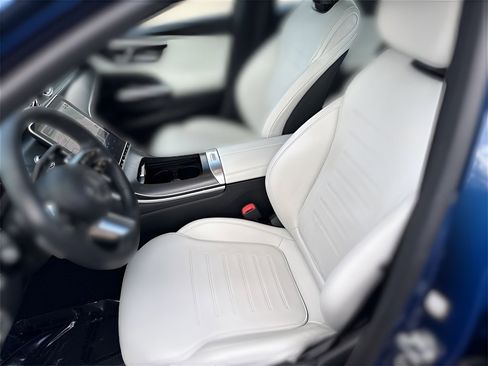 Certified 2023 Mercedes-Benz C 300 4MATIC Sedan image 11