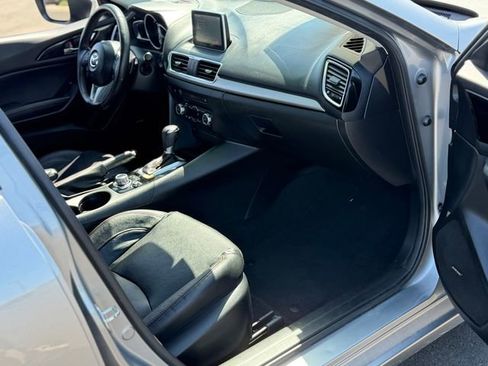 Used 2014 MAZDA MAZDA3 s Grand Touring w/ Technology Package FWD image 28