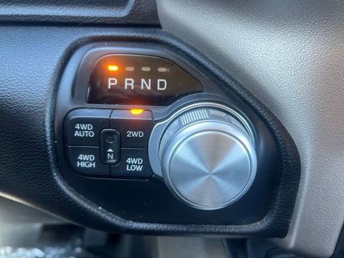 Used 2019 RAM 1500 Laramie AWD/4WD image 29