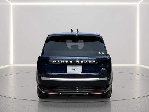 Certified 2023 Land Rover Range Rover Long Wheelbase Autobiography AWD/4WD image 4