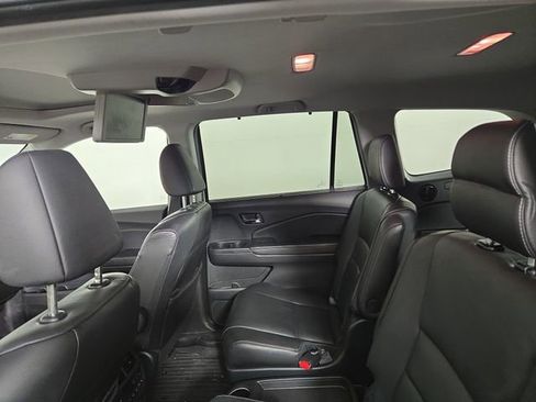 Used 2020 Honda Pilot Touring image 15