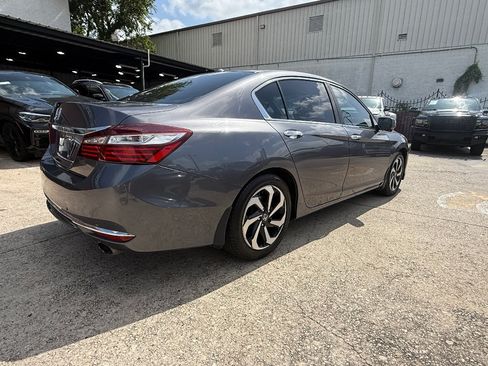 Used 2017 Honda Accord EX-L image 4