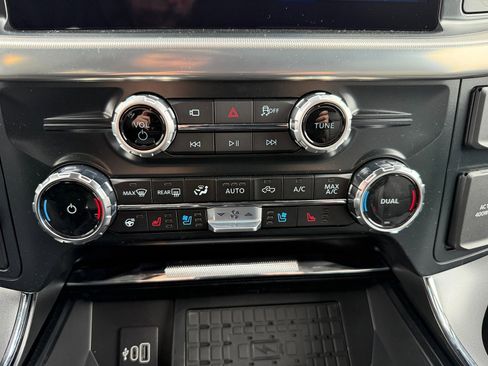 New 2025 Ford F150 Lariat w/ Equipment Group 501A Mid image 53