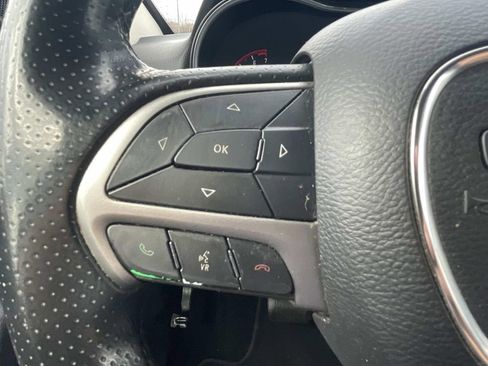 Used 2019 Dodge Durango SXT w/ 3rd Row Seating Group image 25