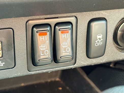 Used 2022 Mitsubishi Outlander Sport SE image 16