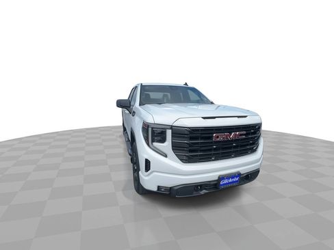 Used 2024 GMC Sierra 1500 Elevation AWD/4WD image 2