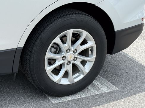 Used 2021 Chevrolet Equinox LT AWD/4WD image 10
