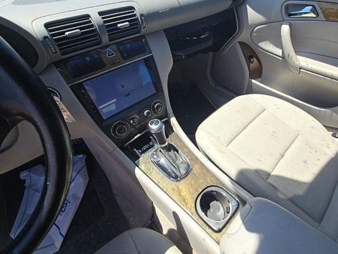 Used 2007 Mercedes-Benz C 230 Sedan image 13