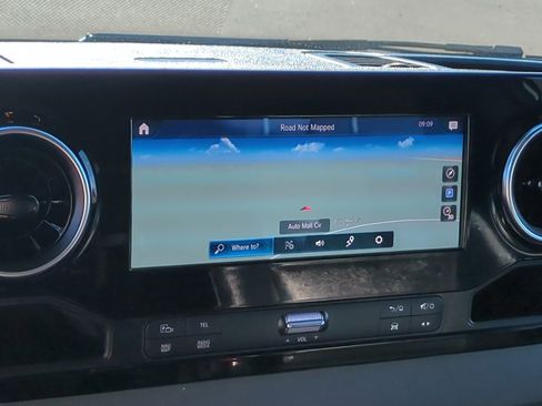 Used 2020 Mercedes-Benz Sprinter 144 Cargo image 22