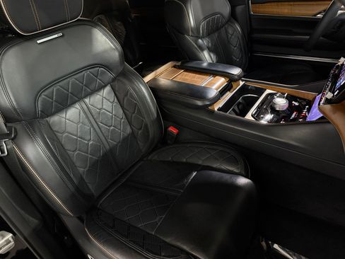 Used 2024 Jeep Grand Wagoneer Series III w/ HD Trailer Tow Package image 58