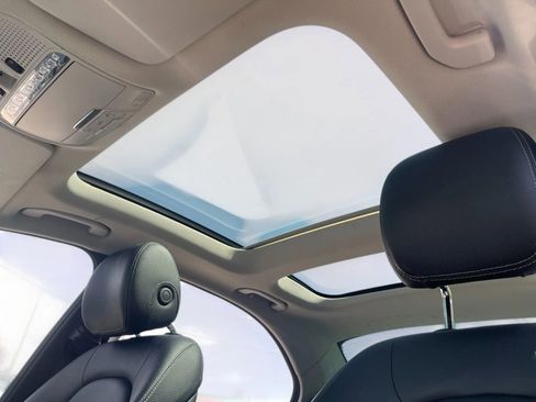 Used 2017 Mercedes-Benz C 300 C 300 4MATIC Sedan 4D image 21