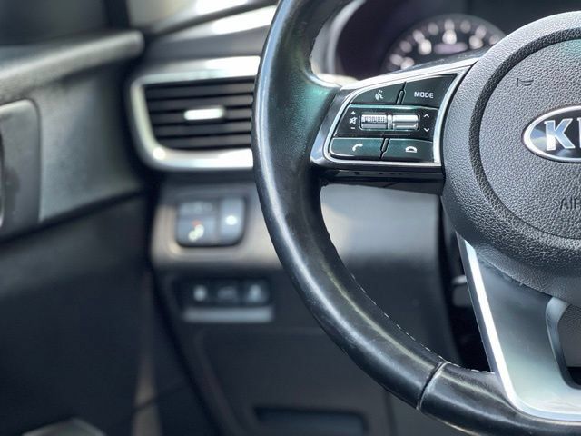 Used 2020 Kia Optima SE FWD image 32