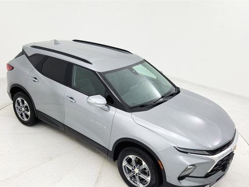 Used 2023 Chevrolet Blazer LT image 40