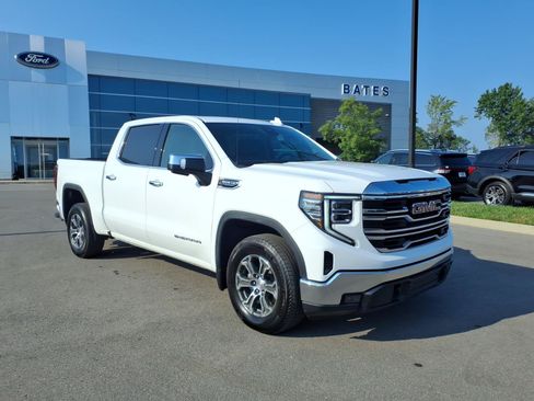 Used 2026 GMC Sierra 1500 SLT RWD image 1