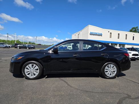 Used 2025 Nissan Sentra S FWD image 8