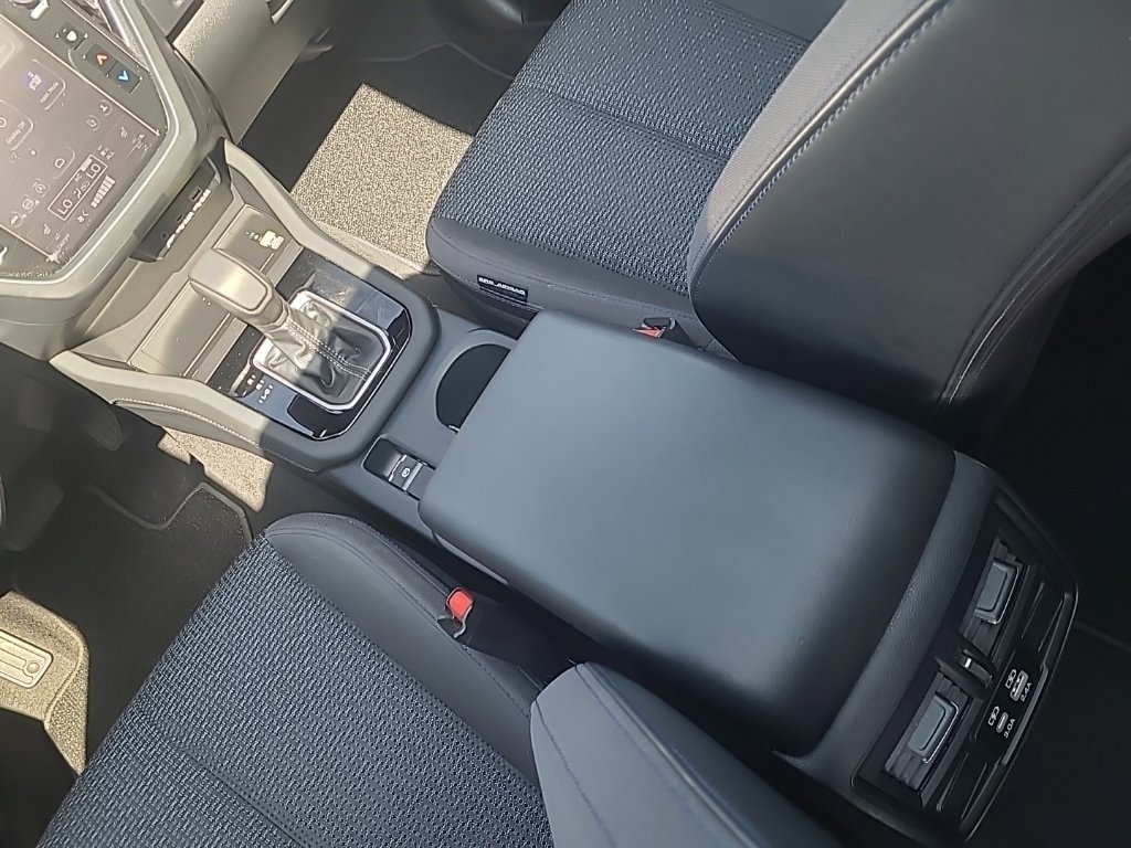 Used 2025 Subaru Forester Premium w/ Convenience Package #1 AWD/4WD image 15