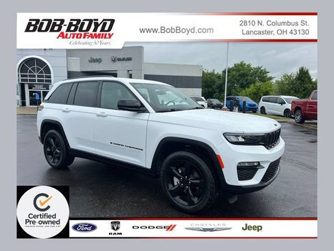 Certified 2025 Jeep Grand Cherokee Limited w/ Luxury Tech Group II AWD/4WD image 1