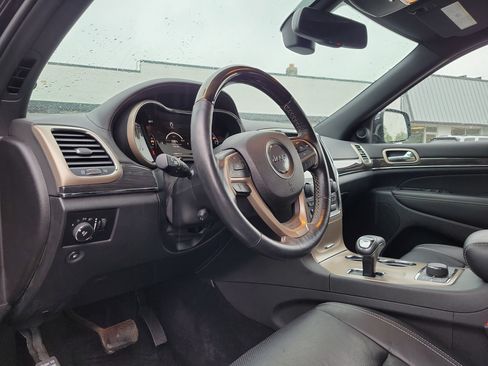 Used 2014 Jeep Grand Cherokee Overland AWD/4WD image 6