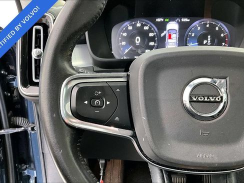 Used 2021 Volvo XC40 T4 Momentum w/ Protection Package Premier FWD image 20