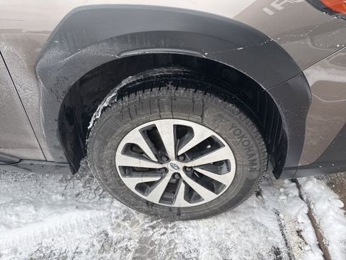 Used 2023 Subaru Outback Premium image 14