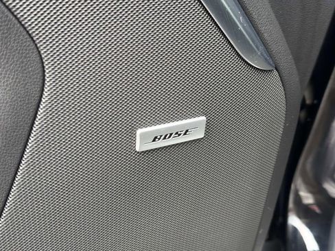 Used 2021 GMC Yukon XL Denali w/ Denali Premium Package image 25