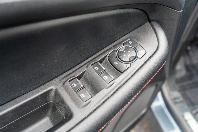 Used 2022 Ford Edge ST-Line w/ Cold Weather Package AWD/4WD image 19