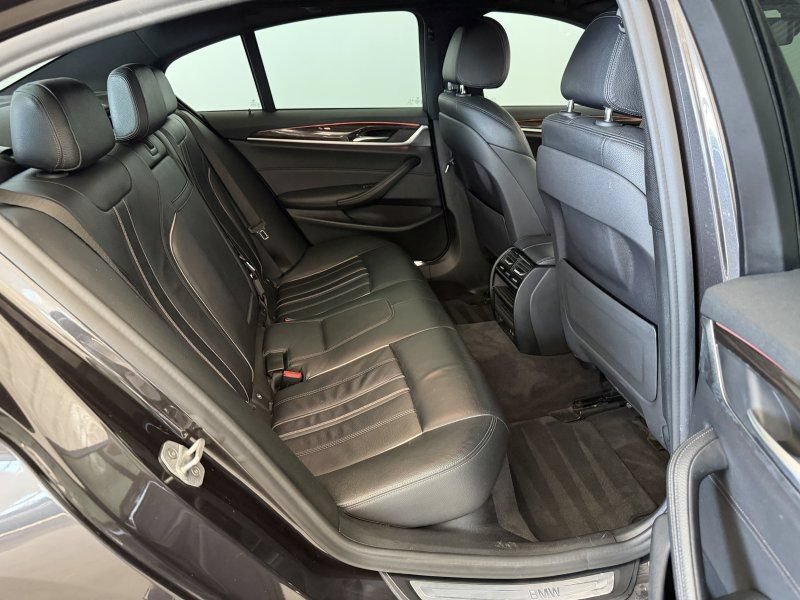 Used 2020 BMW 540i RWD image 18