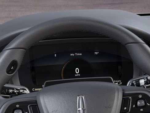 New 2023 Lincoln Corsair Reserve w/ Equipment Group 202A AWD/4WD image 13