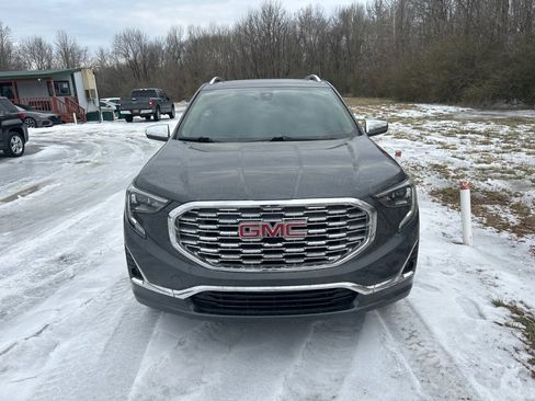 Used 2019 GMC Terrain Denali w/ Driver Alert Package II image 2