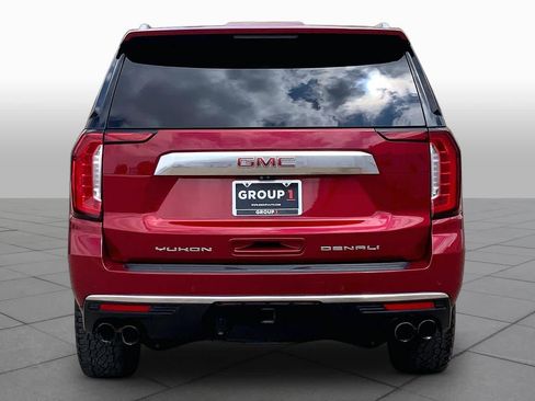 Used 2021 GMC Yukon Denali w/ Denali Premium Package AWD/4WD image 5