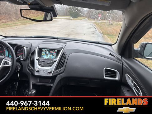 Used 2017 Chevrolet Equinox LT w/ Convenience Package image 28