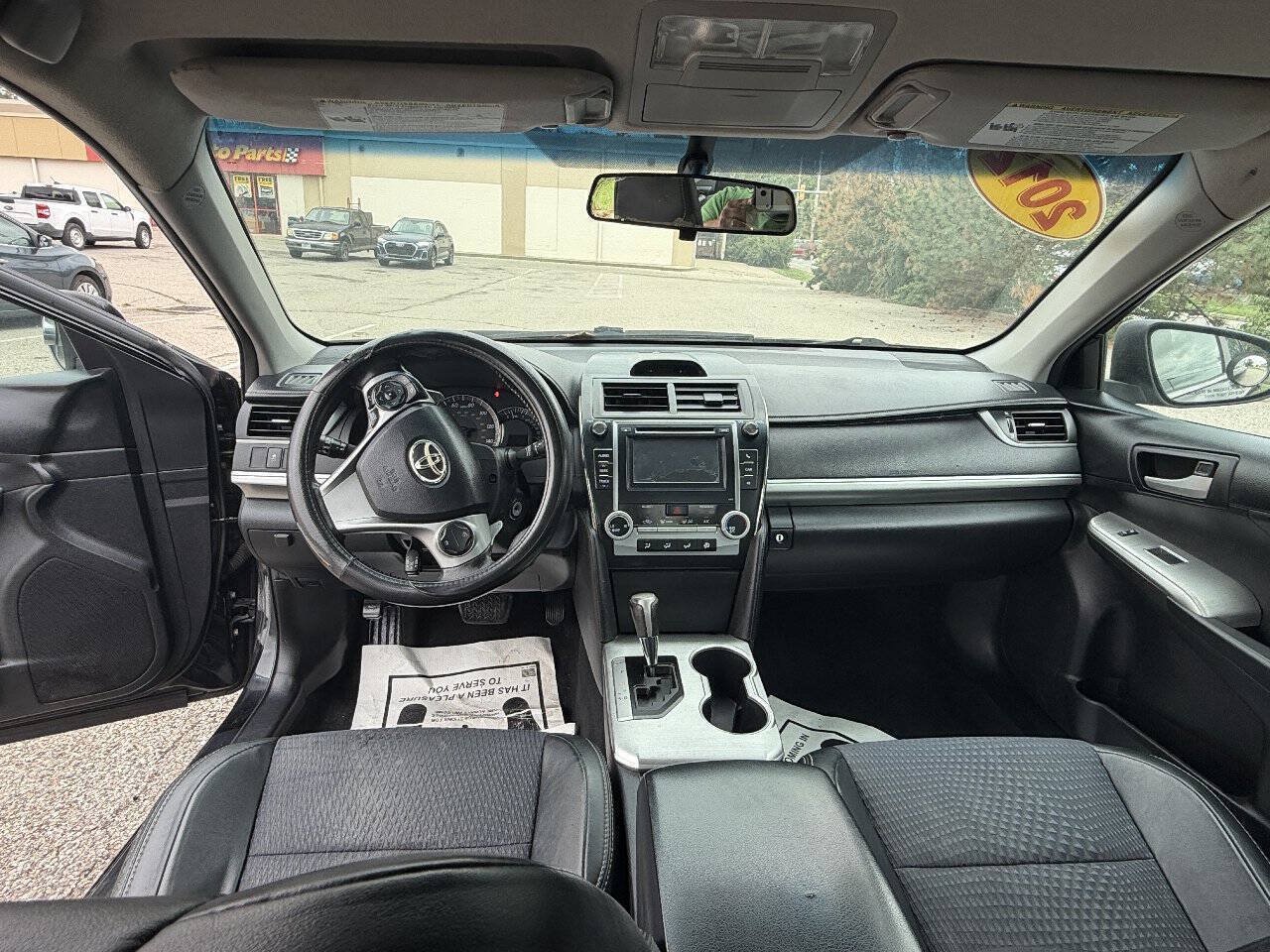 Used 2012 Toyota Camry SE FWD image 9