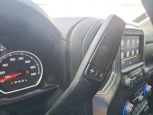 Used 2021 Chevrolet Silverado 1500 LT Trail Boss w/ Convenience Package II AWD/4WD image 16